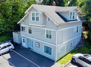 403 W Marine Dr, Astoria, OR 97103