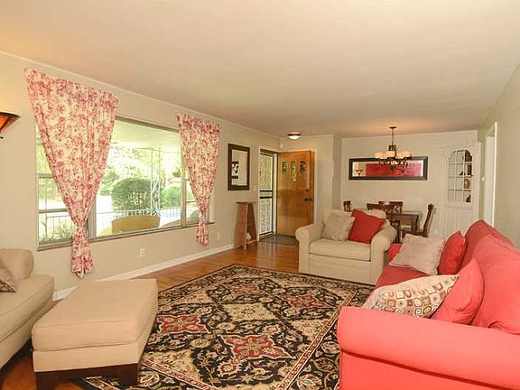 3rd image of 5409 Ashbourne Ln