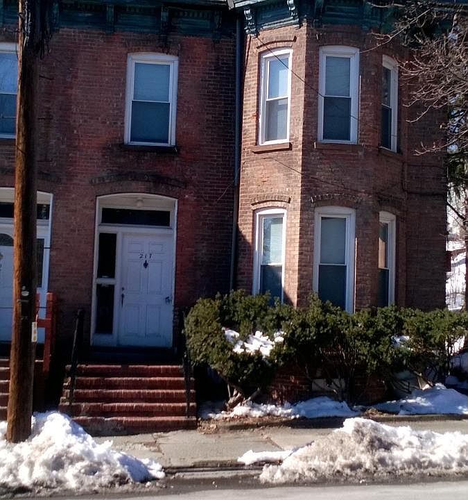 1st image of 217 Dubois St #2