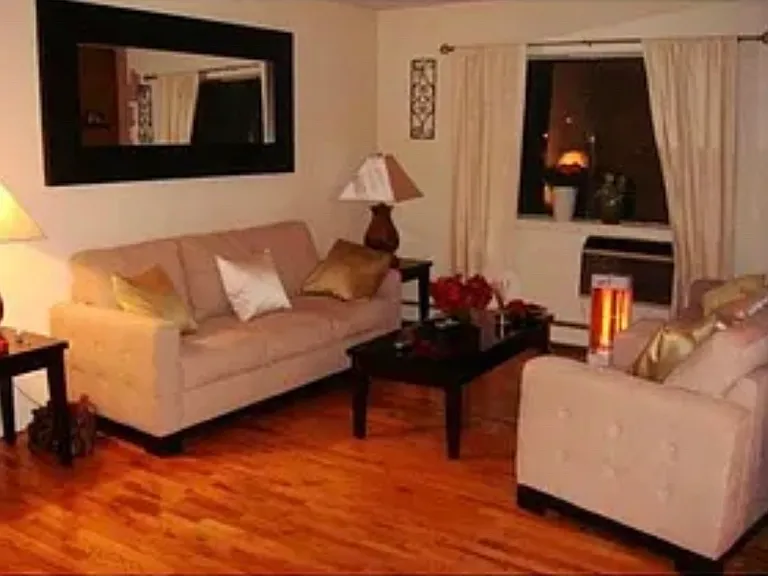 111 Lyman Ave #1B — Photo 2