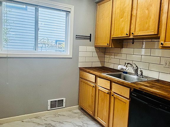 2nd image of 6231 5th Ave NW APT 6