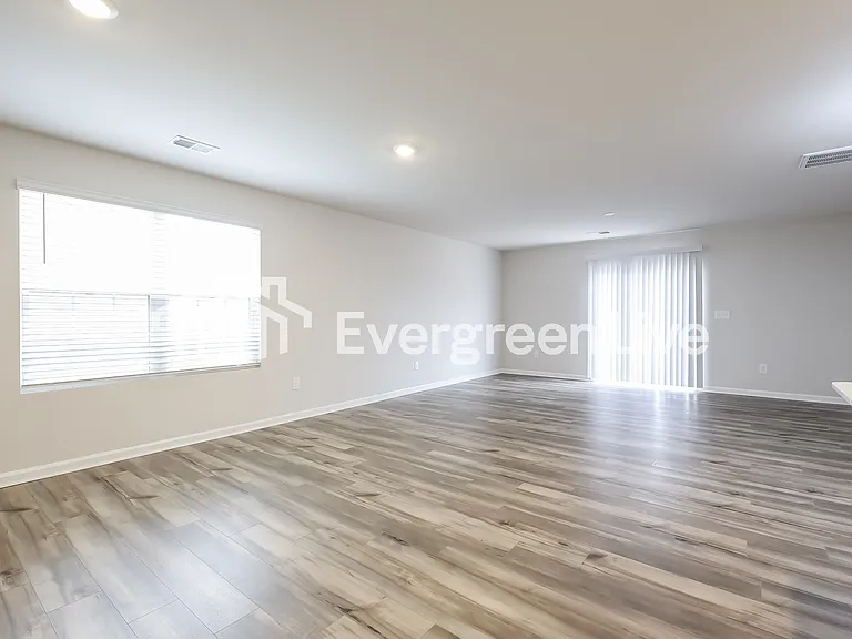 105 Branch Pass Dr — Photo 3