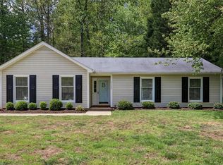 3203 Bardwell Rd, Greensboro, NC 27410