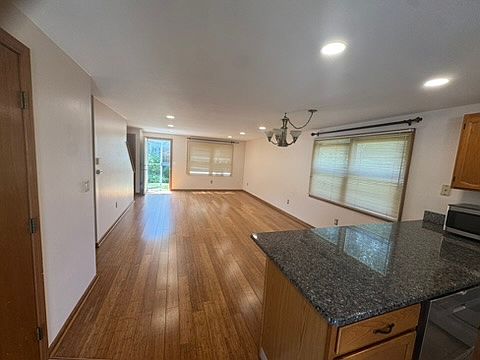 5th image of 9 Persimmon Ln
