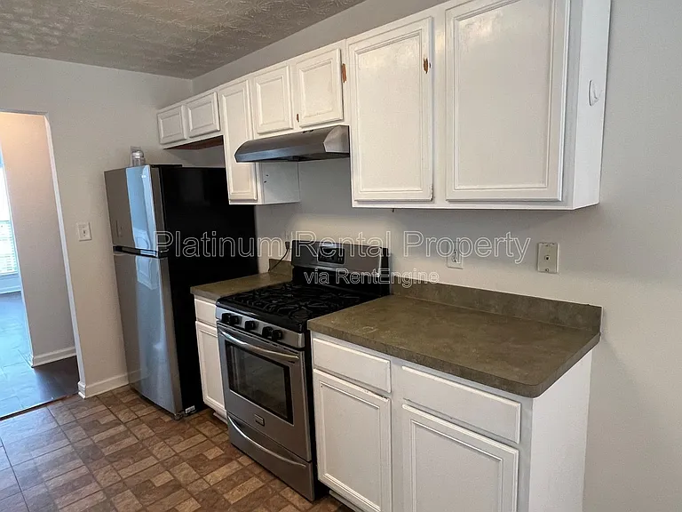 4093 Laurel Bend Ct — Photo 12