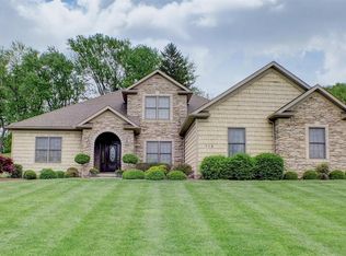 112 Whittlesey Dr, Tallmadge, OH 44278