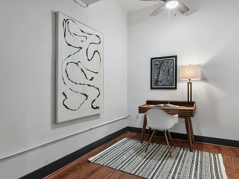 306 E Grace St #202 — Photo 18
