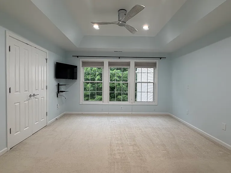 281 Sterling Dr — Photo 17