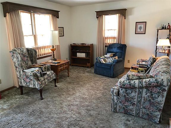 2nd image of 11801 Yager Ln