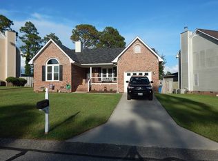 1727 Empress Ln, Fayetteville, NC 28304