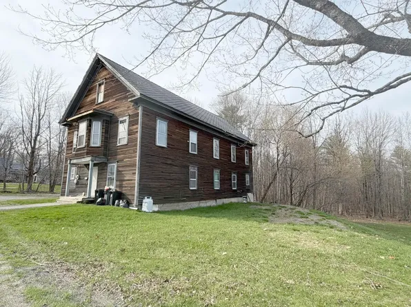 32 High Street, Milo, ME 04463