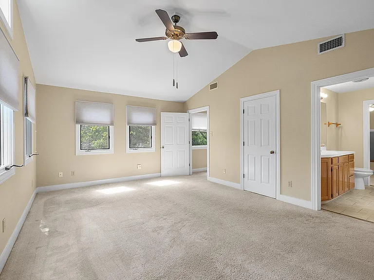 1700 Virginia Ave — Photo 16