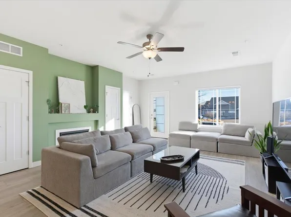 4940 Innovation Dr, Deforest, WI 53532