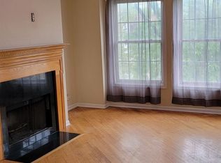7410 N Winchester Ave APT 3N, Chicago, IL 60626