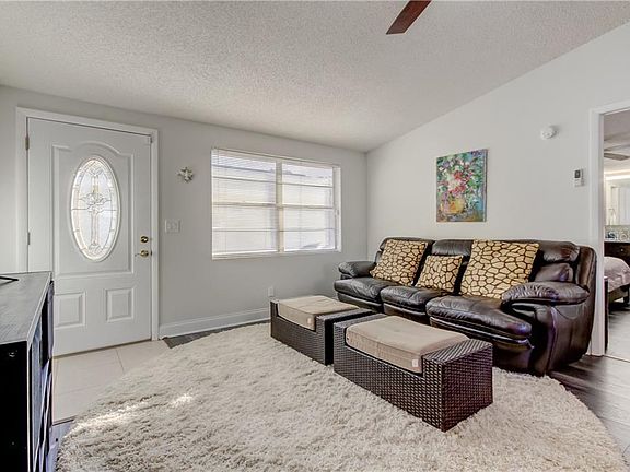 4th image of 8208 Ravencroft Dr