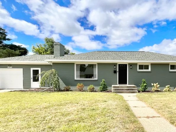 3405 Badger Ave SW, Wyoming, MI 49509