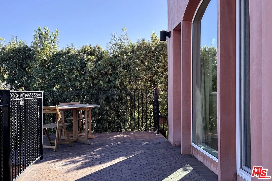2 bed, 2.0 bath, $4,500 — Photo 2