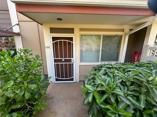 60 Kihalani St #1004, Kihei, HI 96753