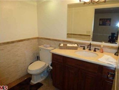4th image of 10390 W La Grange Ave #Penthouse 3