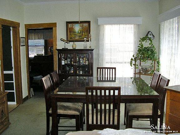 5th image of 801 Highland Ave
