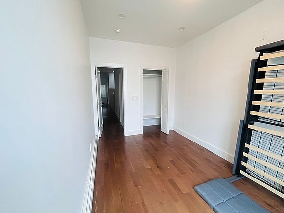 5th image of 1128 40th St Floor 3