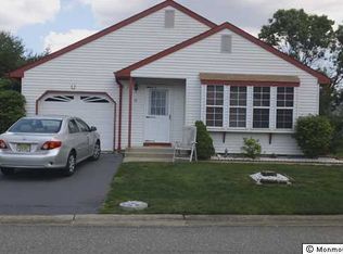 13 Brockton Ct, Manchester Township, NJ 08759