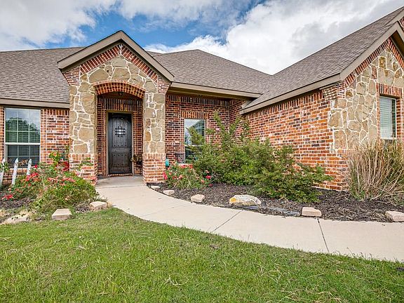 4th image of 3526 County Road 2526