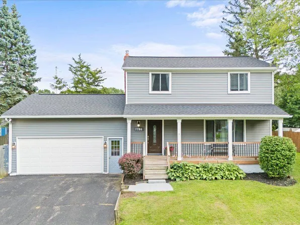 7786 Lavon Dr, Clarkston, MI 48348