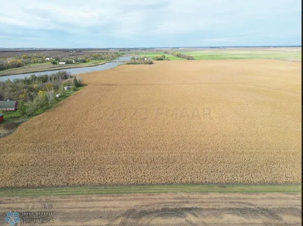 5386 52nd Ave N, Fargo, ND 58102