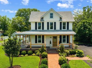 618 Love Point Rd, Stevensville, MD 21666