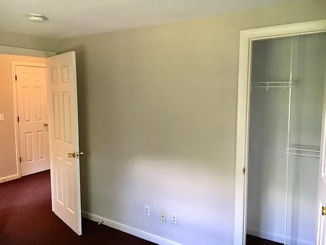 26 Hobart Ln #26 — Photo 23