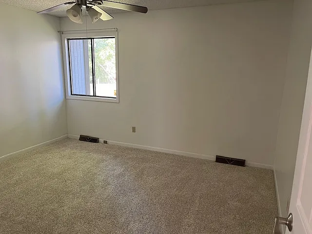1509 Esther St — Photo 6