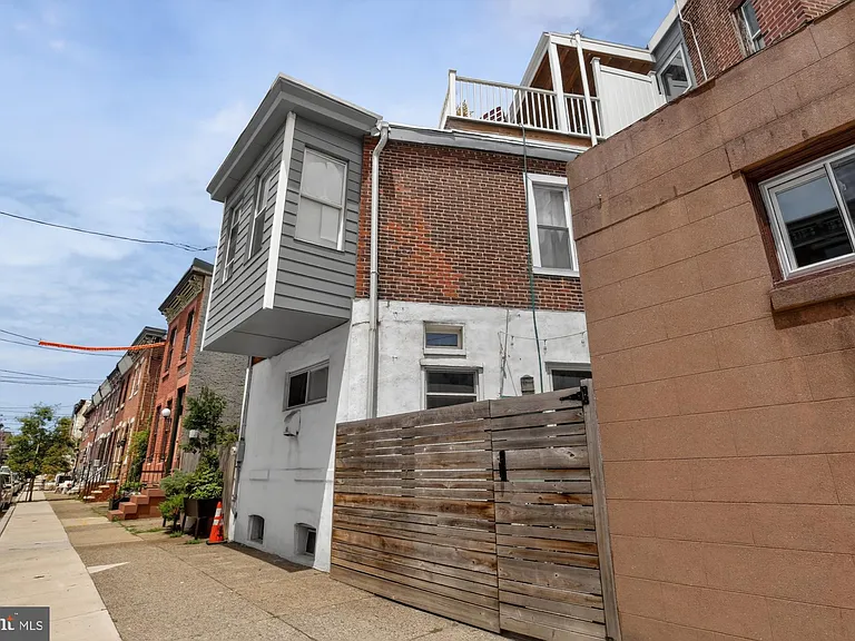 2356 E Susquehanna Ave — Photo 38