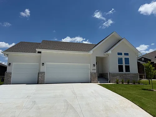 12937 S 21st Pl E Photo 1