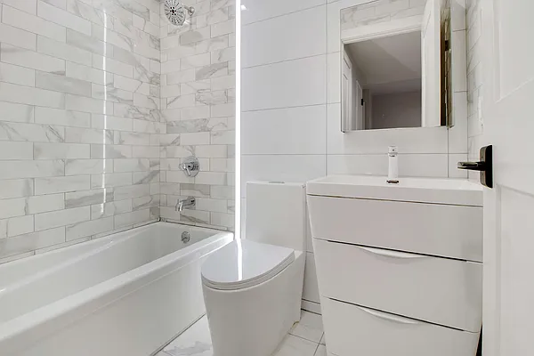 Rented by EXR | media 21