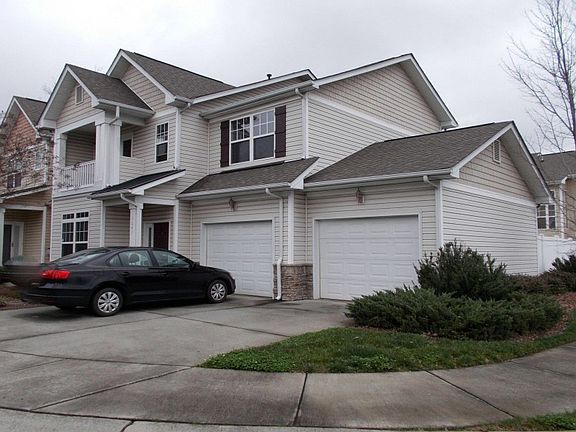 2nd image of 3041 Hibiscus Cres
