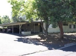 113 N 3rd St, Talent, OR 97540