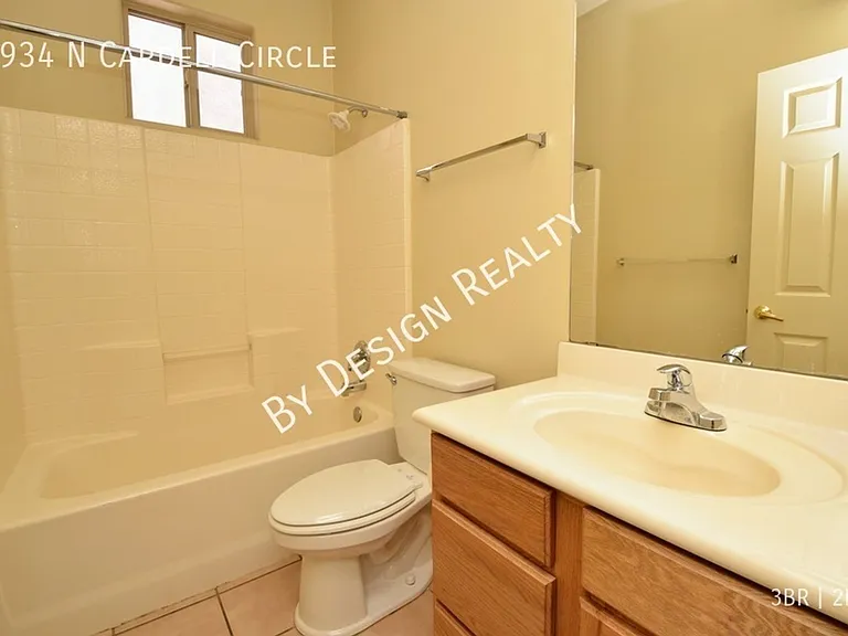 2934 N Cardell Cir — Photo 16