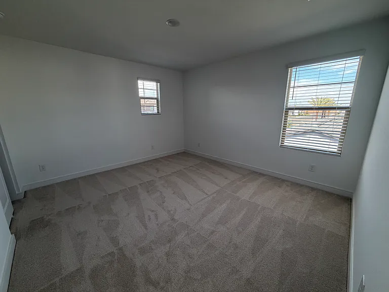 8015 W Royal Palm Rd — Photo 26