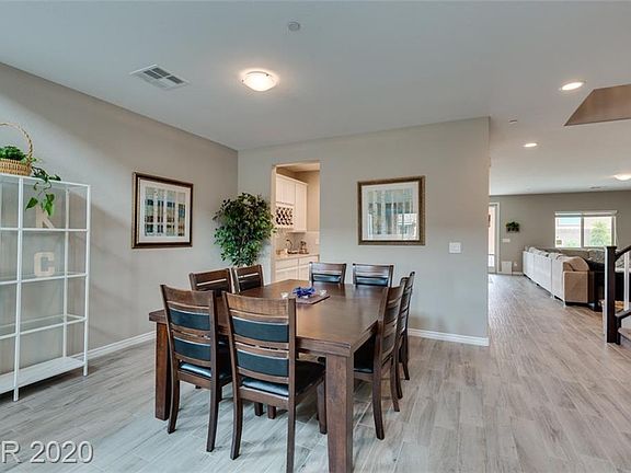 5th image of 988 Cedar Cliff Ct