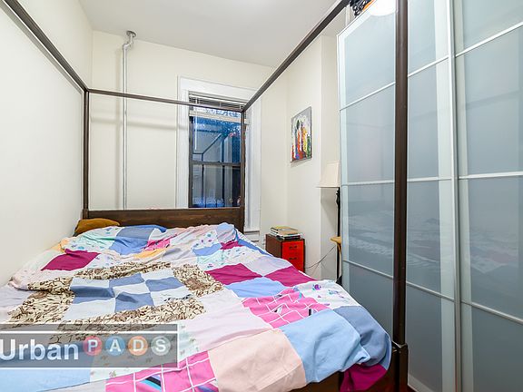 3rd image of 766 Franklin Ave #1A