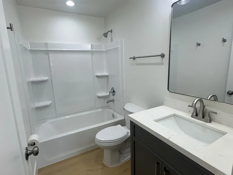 1838 W New York Dr — Photo 43