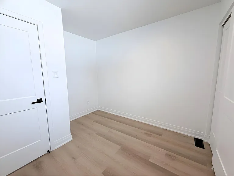 195 Mohawk St — Photo 22