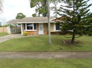 409 NE Armory Cir, Port Saint Lucie, FL 34983