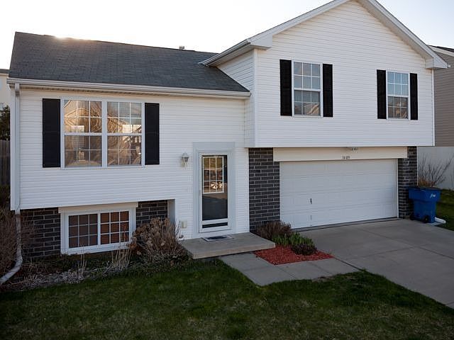 1st image of 14418 S 28th St