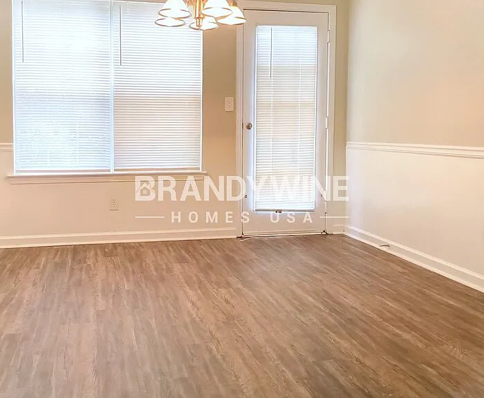 406 Sunny Field Ct — Photo 3