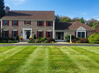 7 Meadow Brook Rd, Chester, NJ 07930