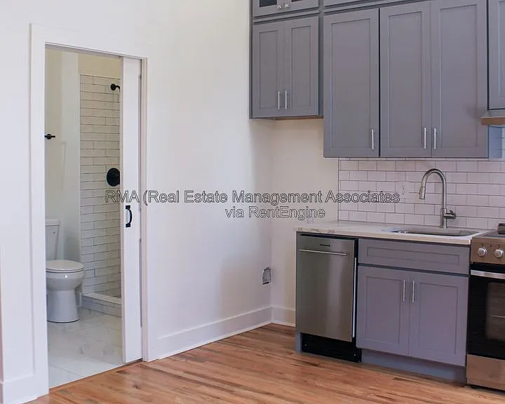 4 Zebulon St #1B — Photo 6