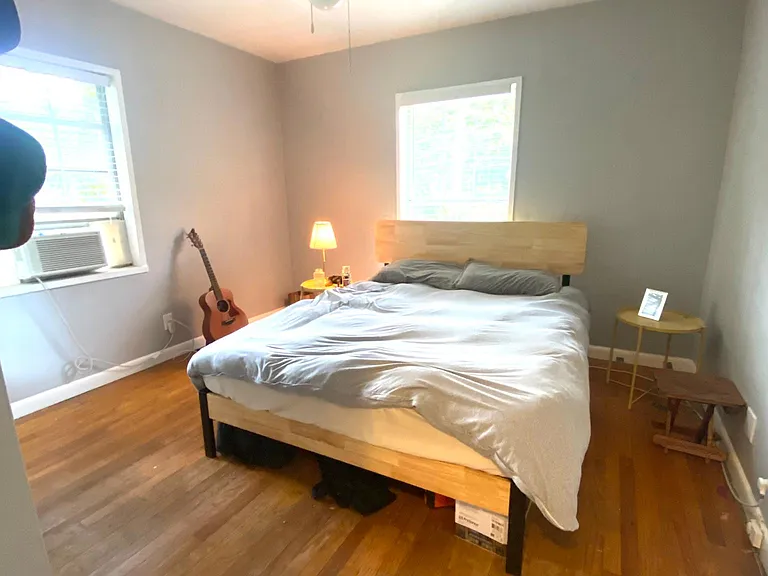 893 Greenwood Ave NE #10 — Photo 3