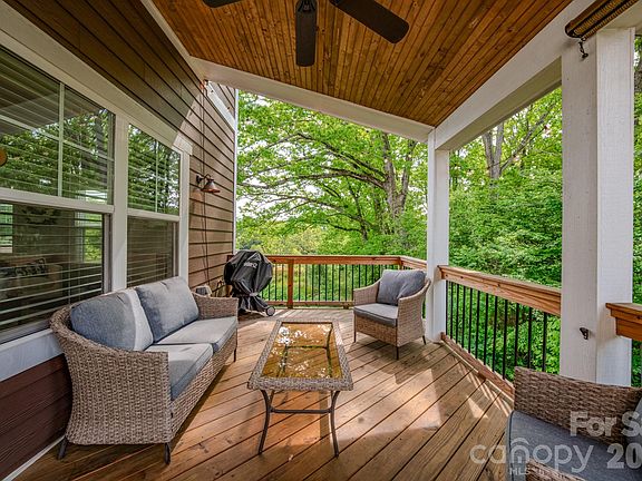 2nd image of 15 Tudor Way